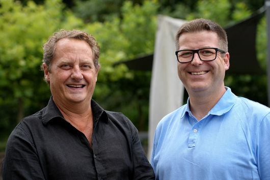 v.l.n.r. Prof. Brett Neilan and Prof. Tobias Gulder